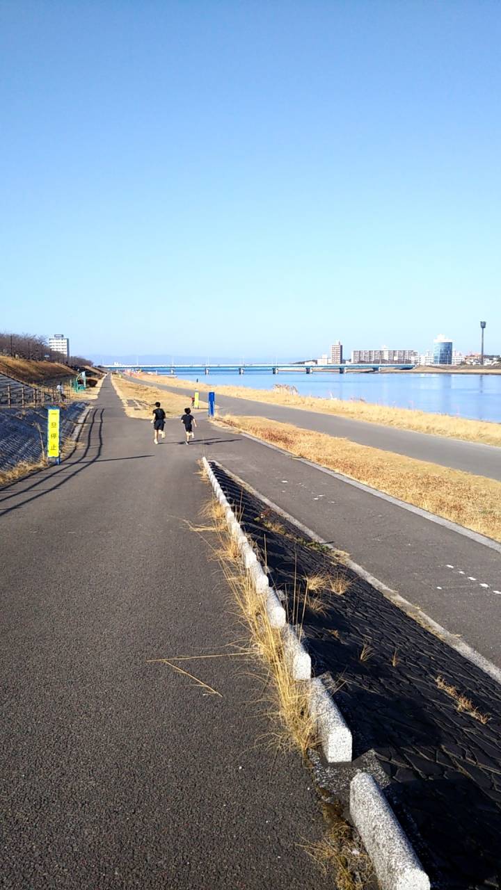 【卓球☆シャイニング】ジュニア☆今年初土手ラン